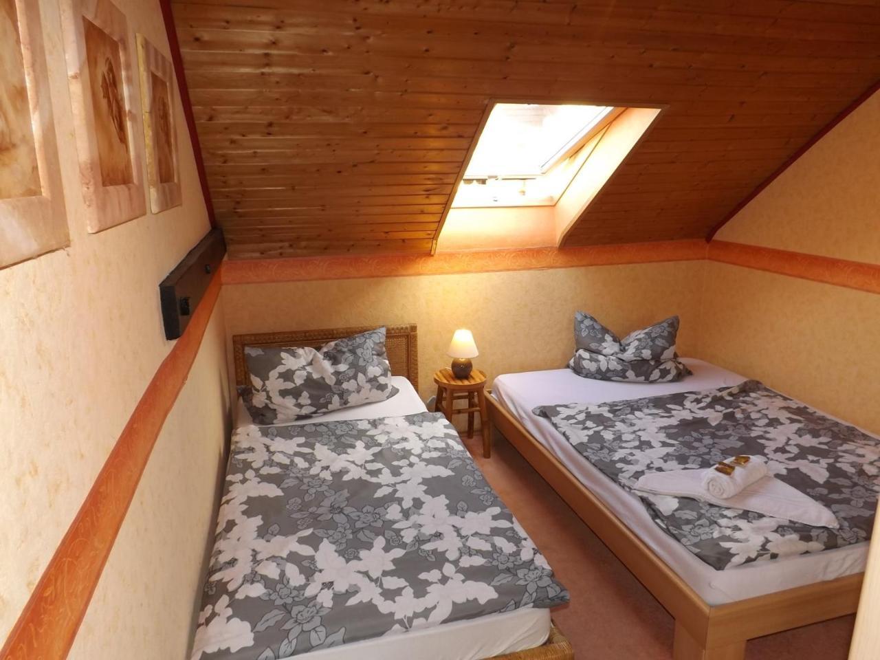 Hotel Boardinghouse Castell Bonn Esterno foto